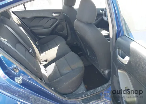 2017 Kia Forte Lx z USA, uszkodzony, nr VIN 3KPFK4A79HE053435